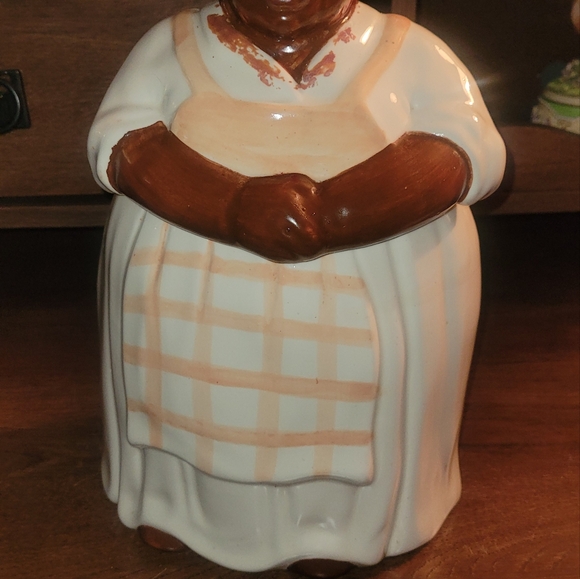 Mosaic Tile Company Vintage white Dress Cookie Jar rare find - Picture 7 of 7